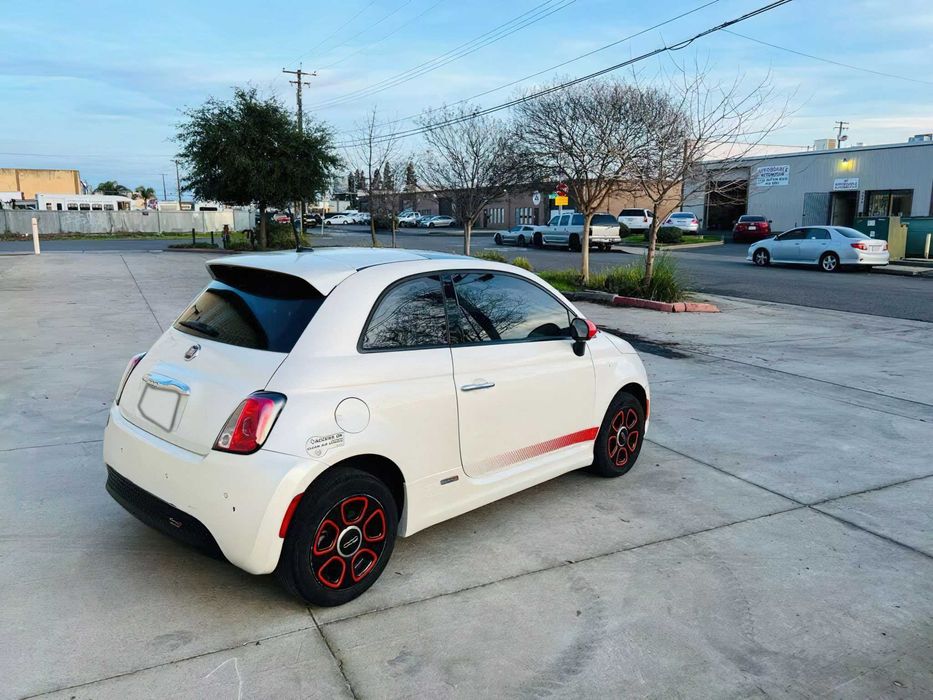 FIAT 500e      2015