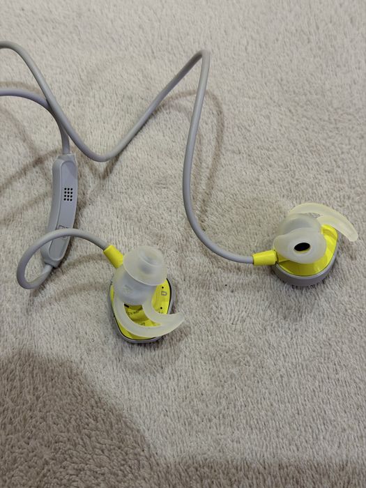 Auriculares bluetooth BOSE Soundsport