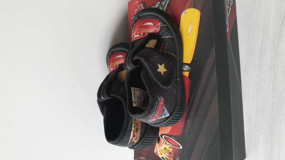 Papucie kapcie buty po domu dziecięce bajka auta mcqueen r. 22
