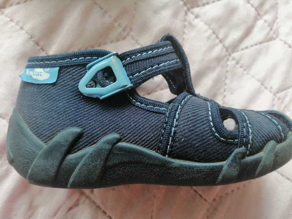 Sandałki, buciki chłopięce Ren-but 23