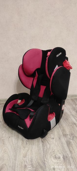 Автокрісло дитяче RECARO