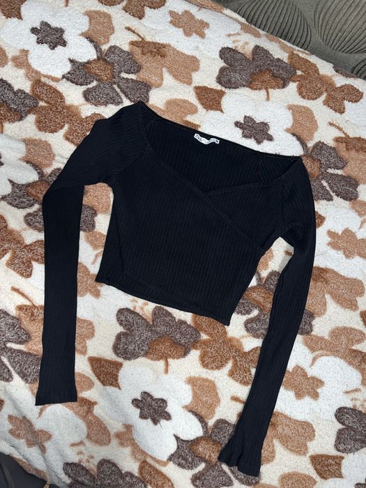 топ бежевий нарядний, гортайте фото там є ще