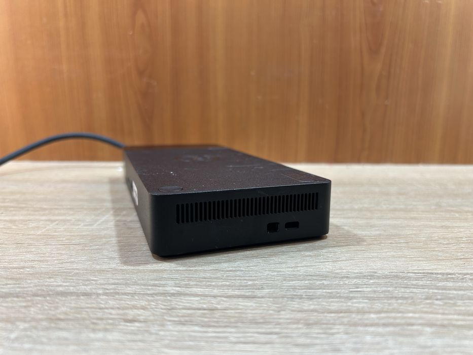 Док-станція Dell Thunderbolt 4