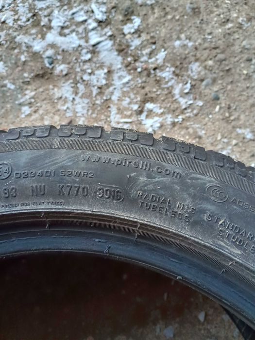 Opony zimowe 225/50/17 Pirelli