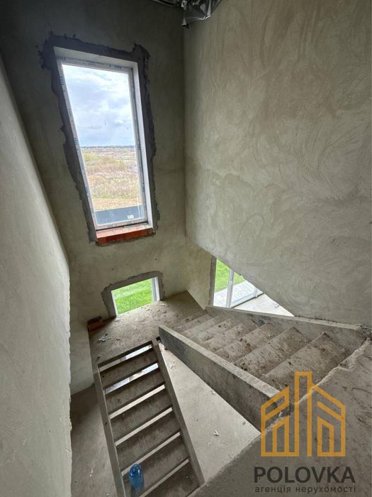 БЕЗ КОМІСІЇ Продаж просторого 4-кімнатного дуплексу, Сторожниця