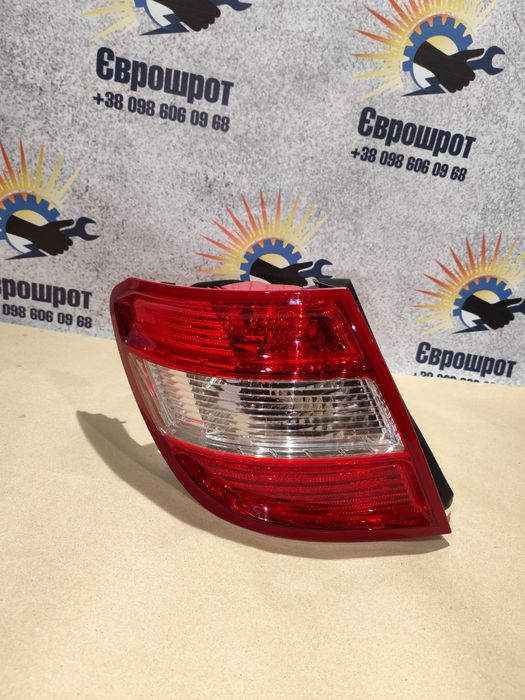 Ліхтар фара задній лівий Mercedes Benz C-Class