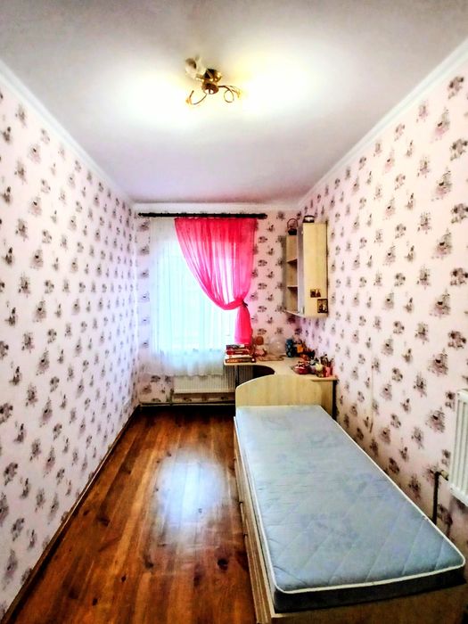 Продам будинок в районі Баранівки