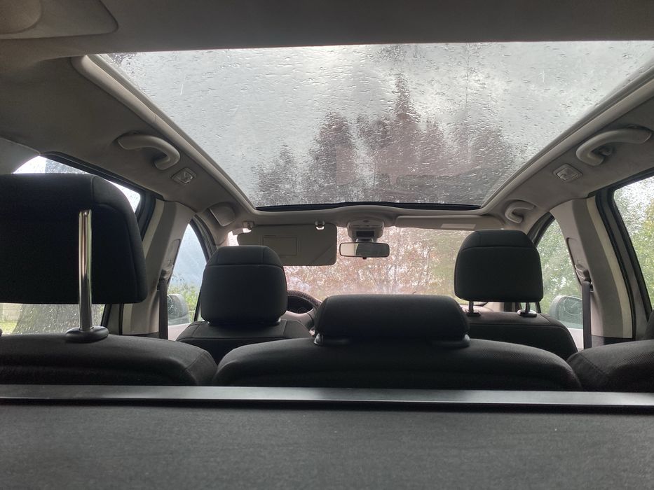 Peugeot 308 1.6 HDI SW (7 lugares)