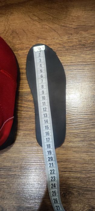 Подарую кросівки до будь-якого замовлення