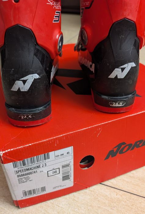 Buty narciarskie Nordica Speedmachine J3 r. 38