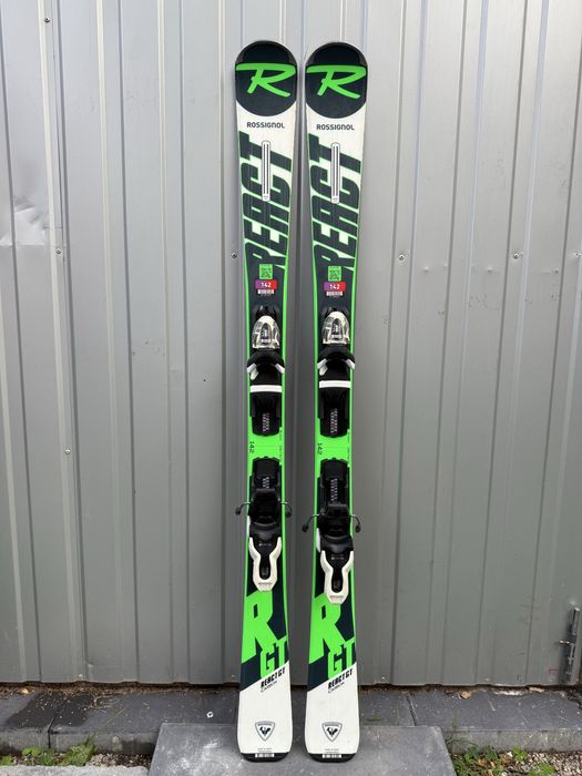 Narty Rossignol React GT Carbon