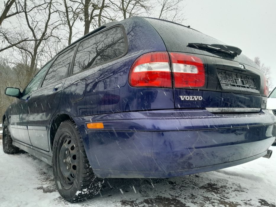 Volvo V40 1.8 benzyna 116km 03r. kombi  Lift z de skóra