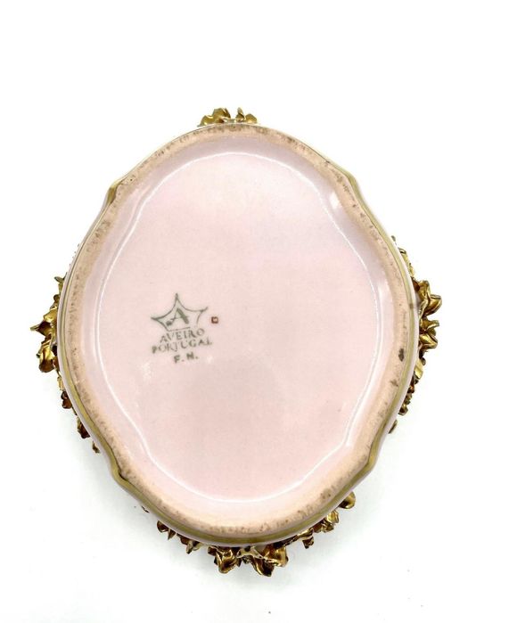 Caixinha, guarda joias Artibus Aveiro antigo porcelana