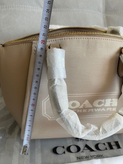 COACH Elise satchel. Шикарная сумка из телячьей кожи с джакартом
