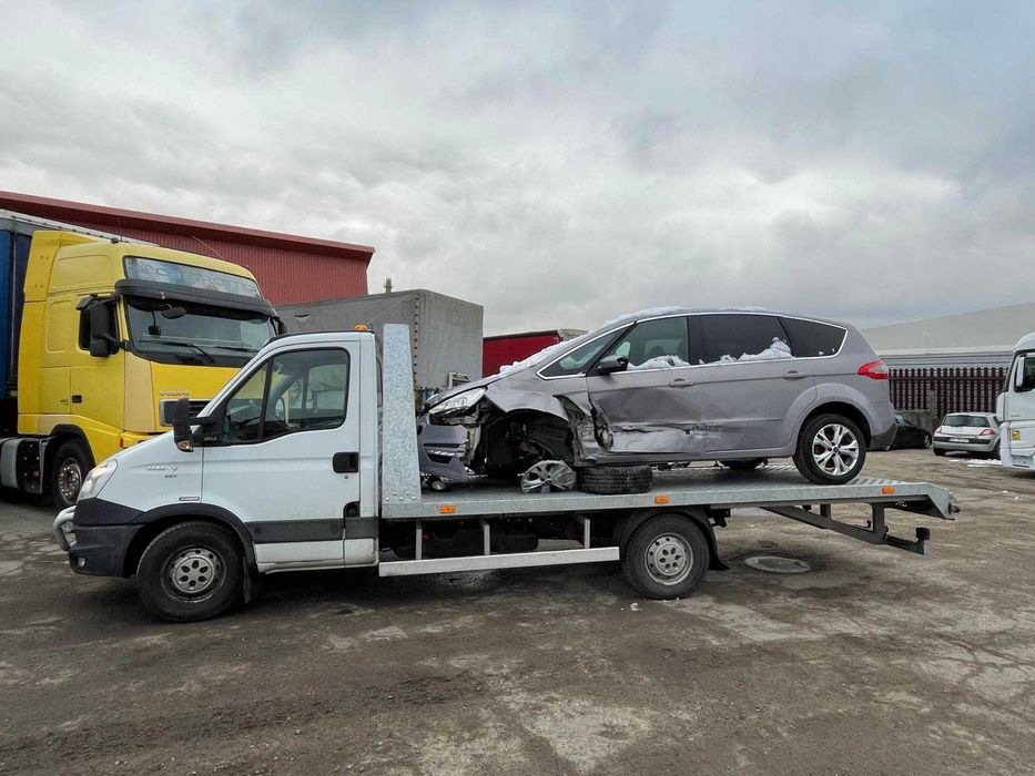 Евакуатор IVECO 35S21 2012 р, платформа з гідравлікою 5 м/2,1 м, обмін