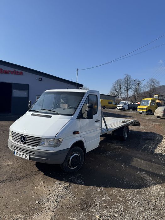 Евакуатор Міжгіря