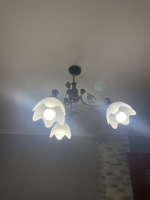 Żyrandol mosiężny