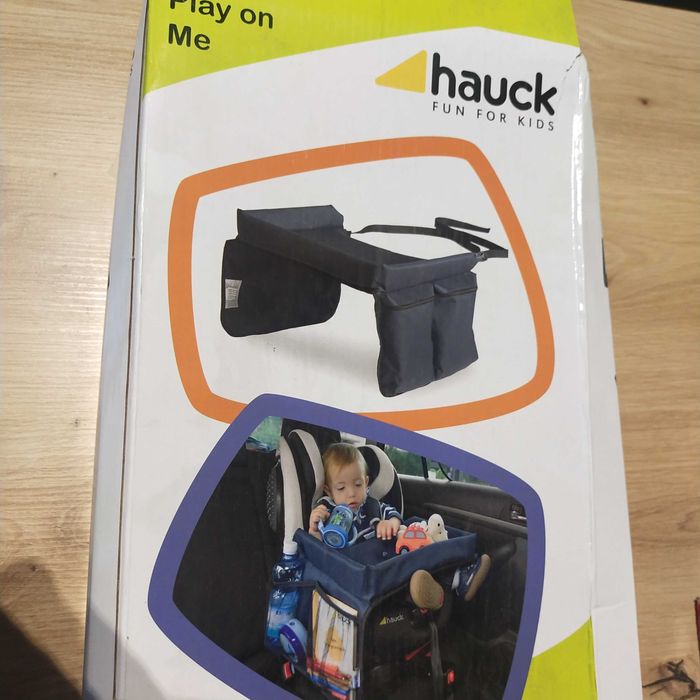 Hauck, stolik do zabawy na fotelik samochodowy