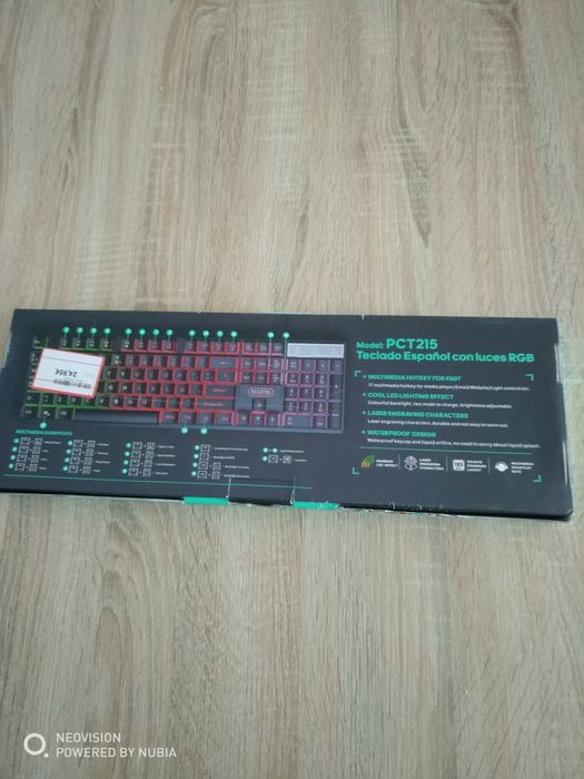 Teclado RGB iluminado Novo