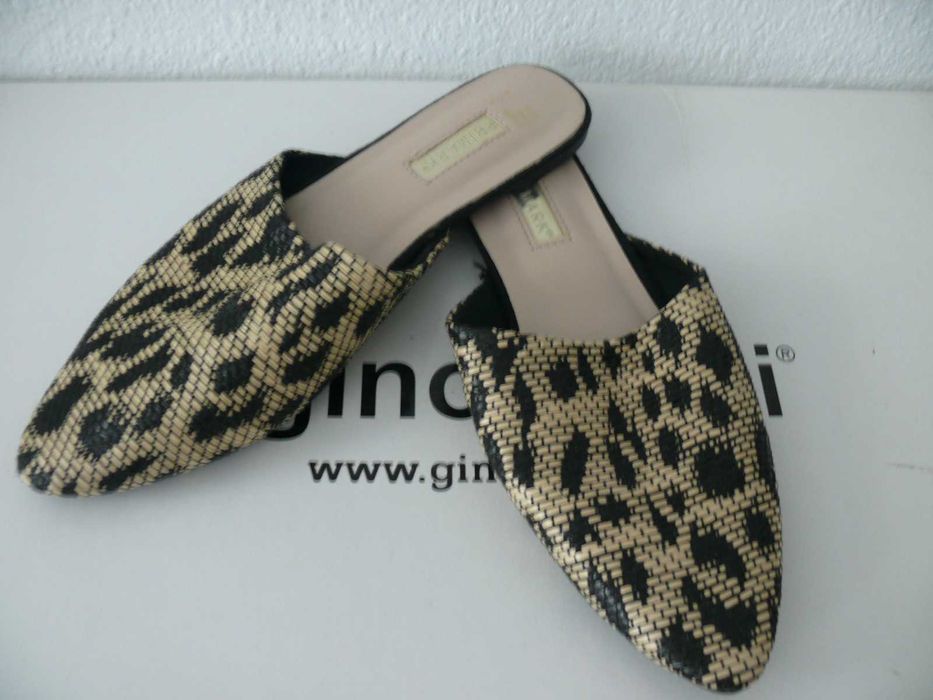 Nowe klapki damskie, modny ponadczasowy wzór roz. 4/37