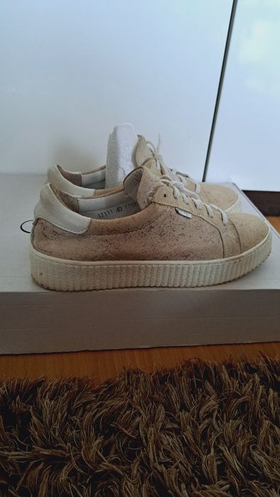 Buty r 40 Nessi beżowe