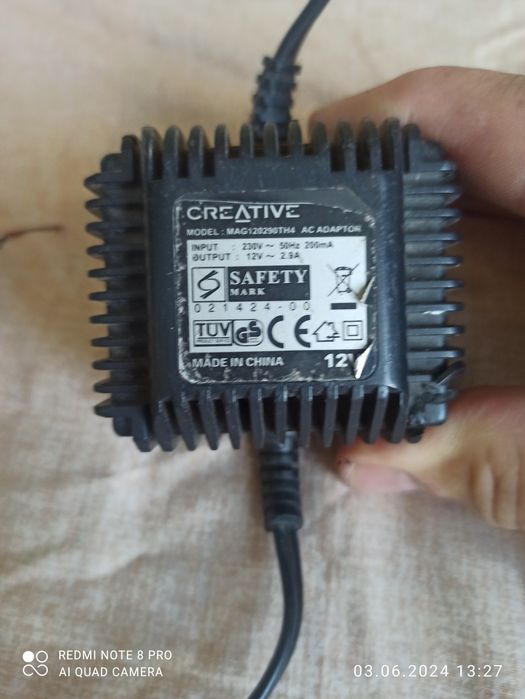 Продам блок питания 12.в 2 5а