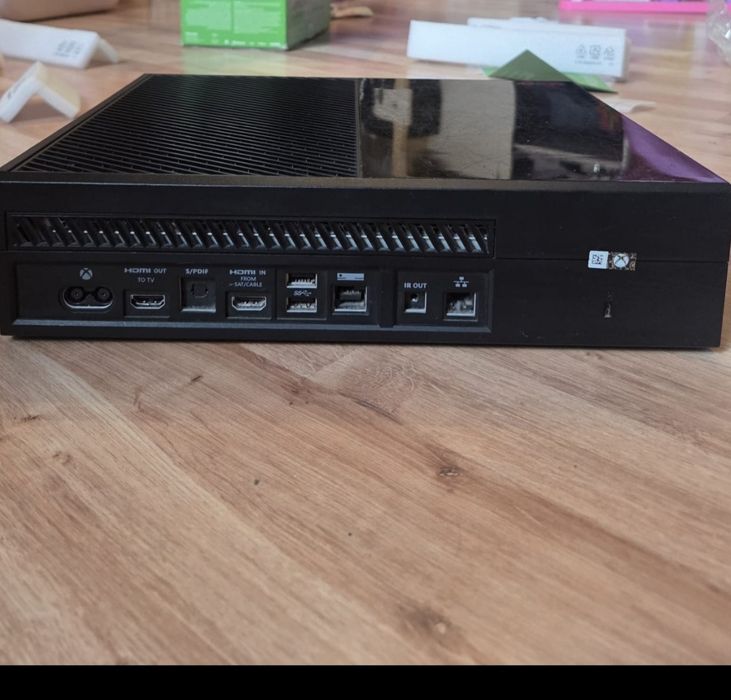Konsola XBOX ONE