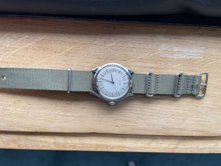 Relógio vintage Tissot corda manual 1950s