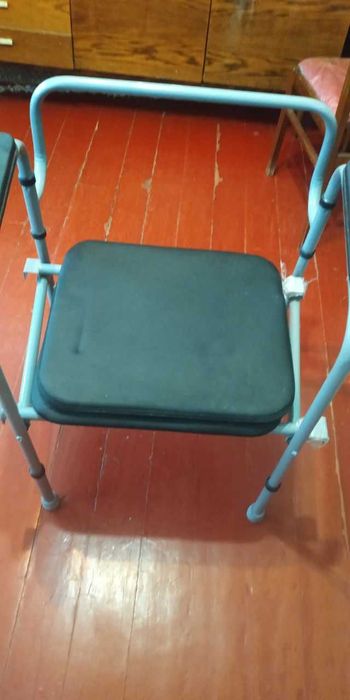 Біотуалет, санітарний стілець