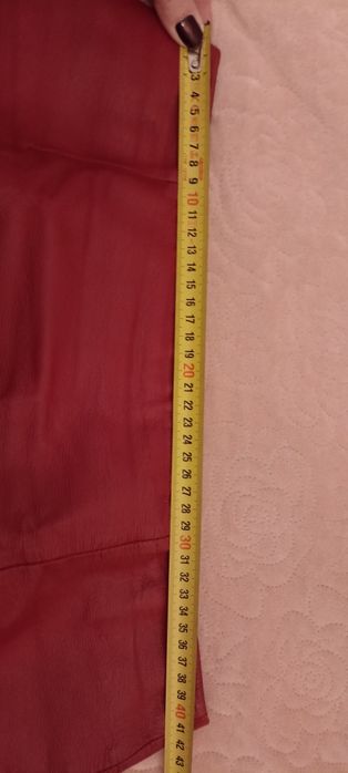 Spódnica jak skórzana , czerwona