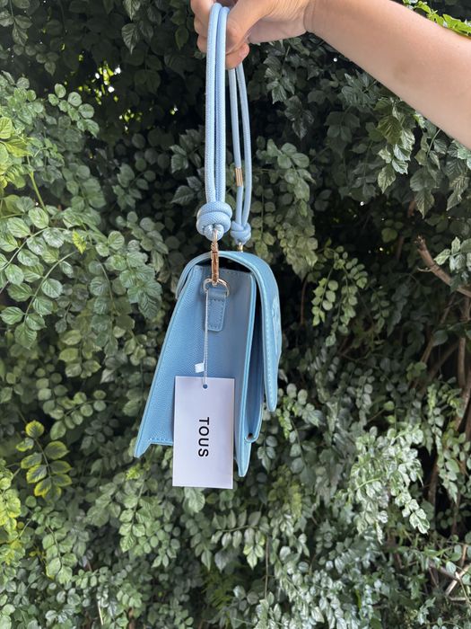 Mala Azul bebe nova