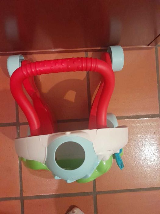 Andador de bebé  com música