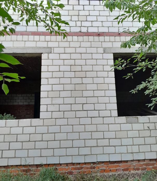 Продам недобудований будинок