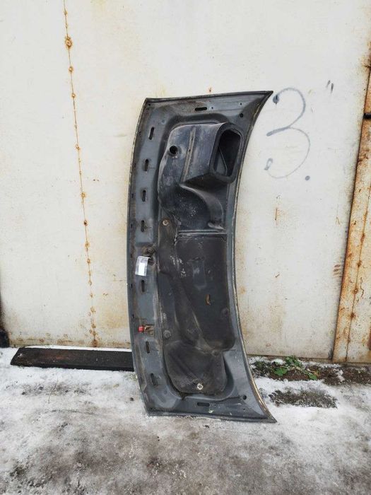 Капот Mercedes Vito 638, є варіанти