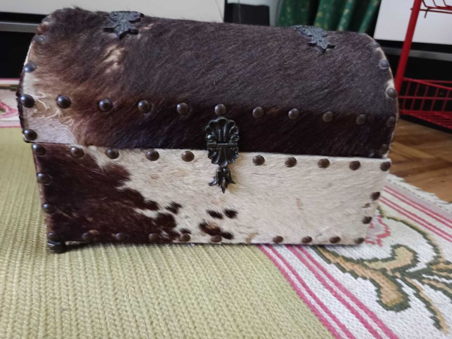Baú em Pele de Vaca