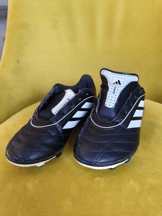 Buty piłkarskie adidas