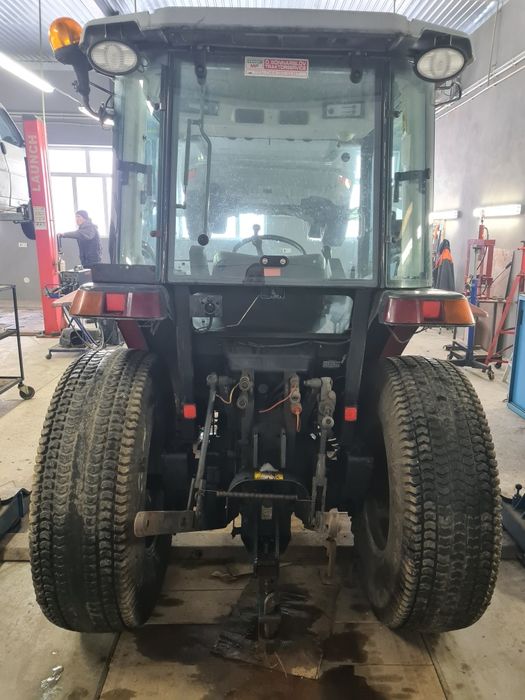 Продам Трактор деталі по телефоні