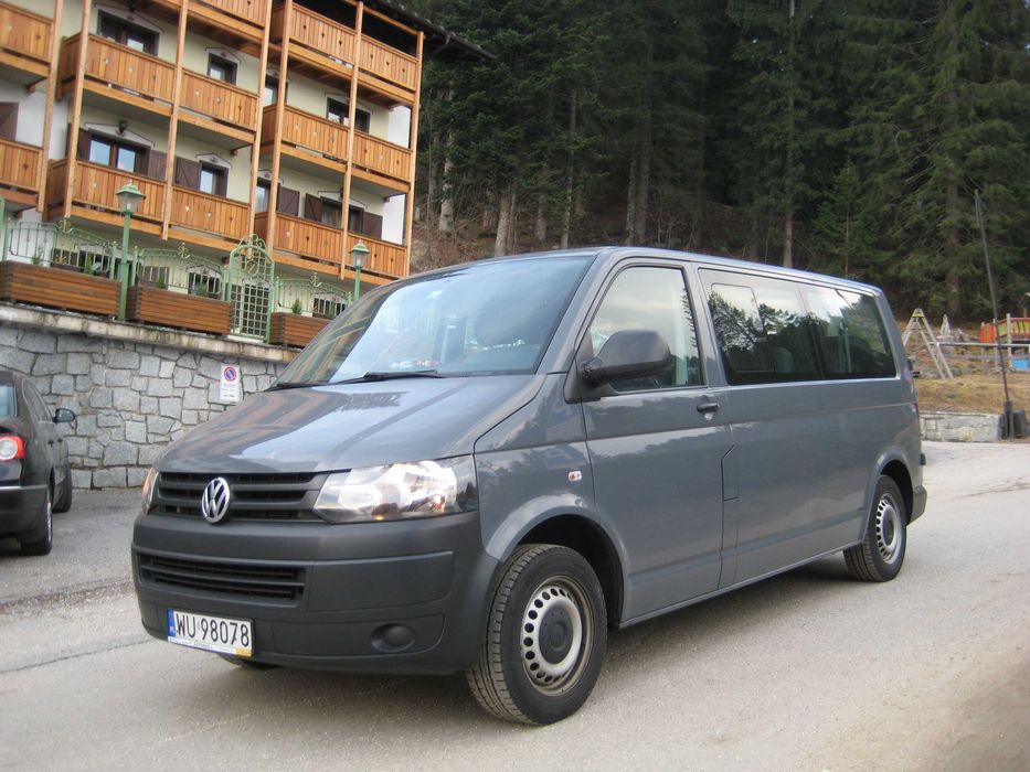 Wynajem busa bus 9 osobowy VW CARAVELLE
