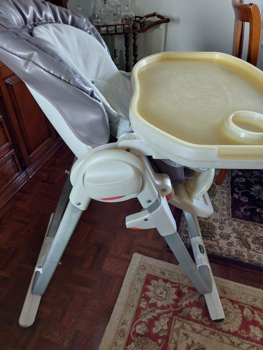 Cadeira refeição bebé