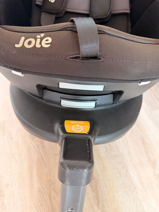 Cadeira de bebé rotativa com base isofix