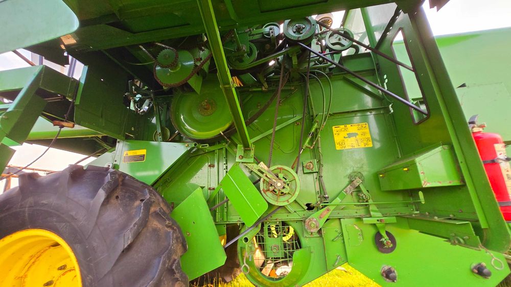 Комбайн Джон дір 1042 3м.