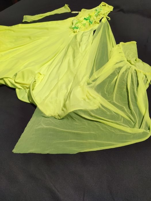 Два платья на удачу в бальных танцах