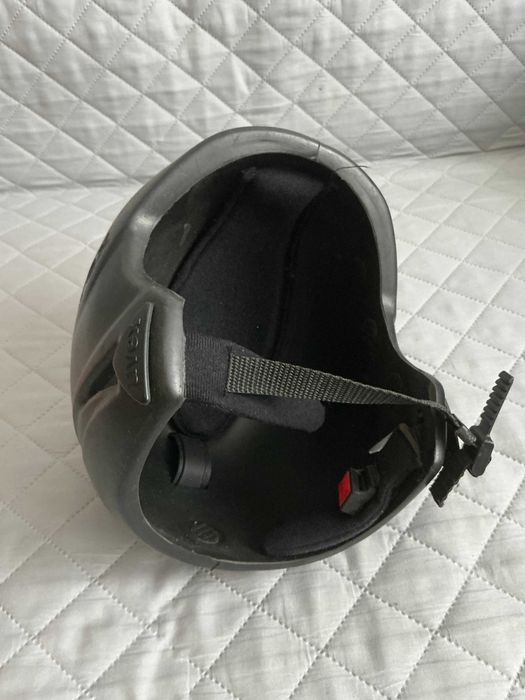 Kask narciarski UVEX sprzedam