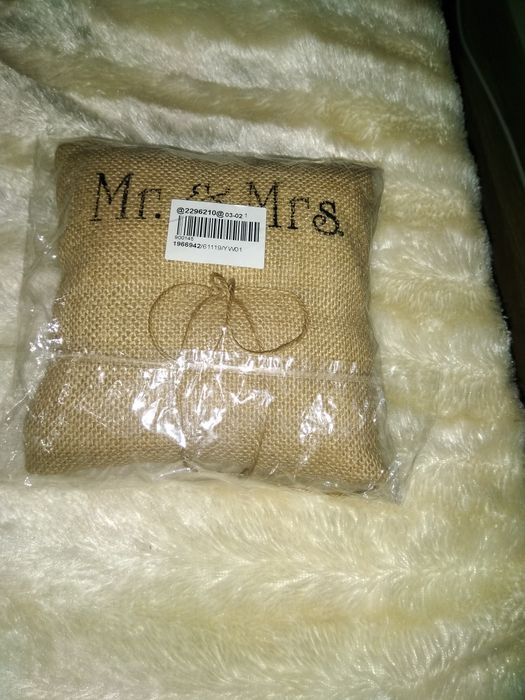 Almofada / cesto alianças para casamento
