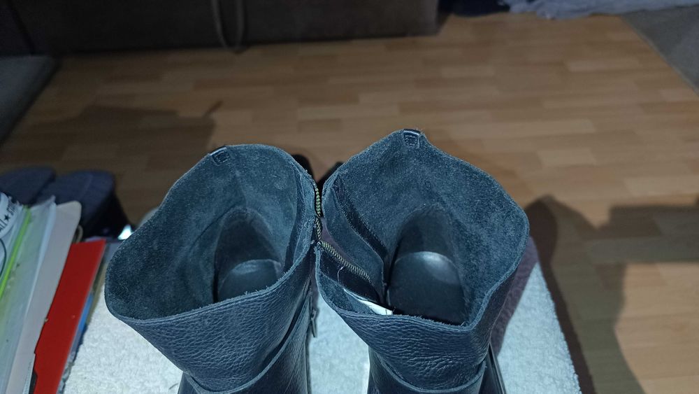 Botki UGG DECONSTRUCTED MINI CHAINS r.41 skóra stan bardzo dobry