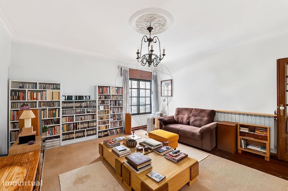 Apartamento T2 para venda — Queluz E Belas, Lisboa