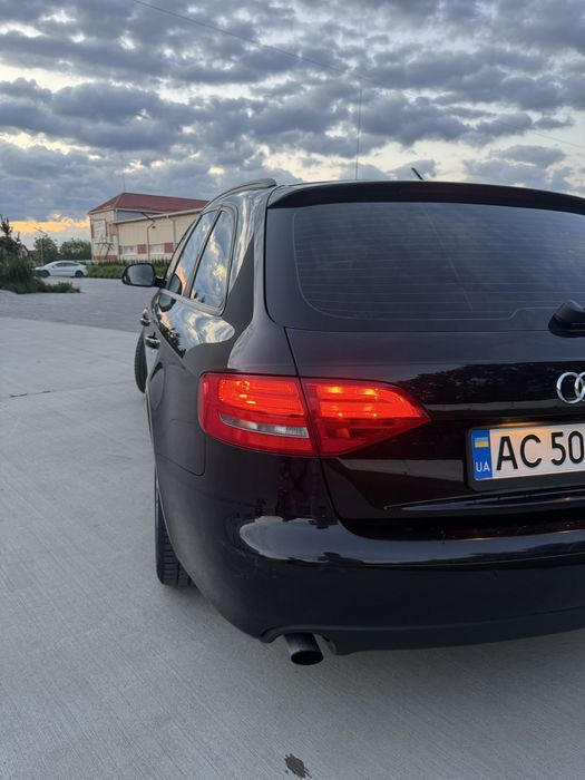 Продам Audi A4 B8 2009 2.0 TFSI