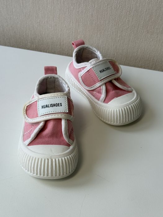 Кеди на дівчинку 22 розмір