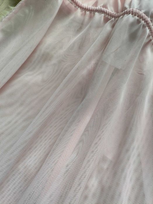 Jasnoróżowa koszulka nocna + stringi, r. 75B / S