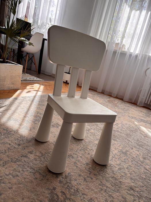 Стільчик Ikea білий